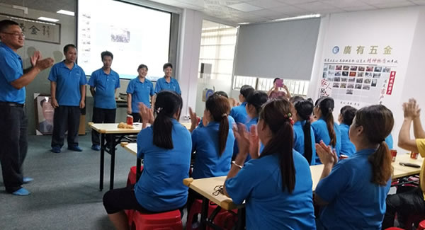 落實(shí)培訓(xùn)制度，熟悉東莞合頁(yè),東莞鉸鏈,東莞不銹鋼合頁(yè)工藝流程?