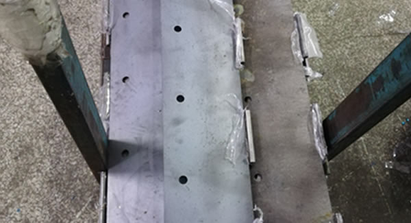 長(zhǎng)合頁(yè),長(zhǎng)排鉸鏈等不銹鋼合頁(yè)的防銹防護(hù)保養(yǎng)知識(shí)