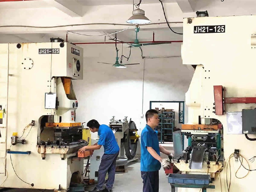 氣動沖壓二車間