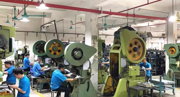 年關(guān)趕貨，匠心筑夢(mèng)|廣有五金&東莞合頁?